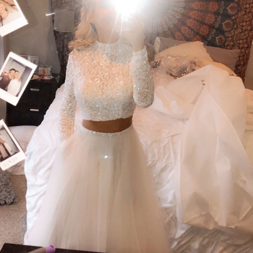 Prom Dress - Picture 2 of 5